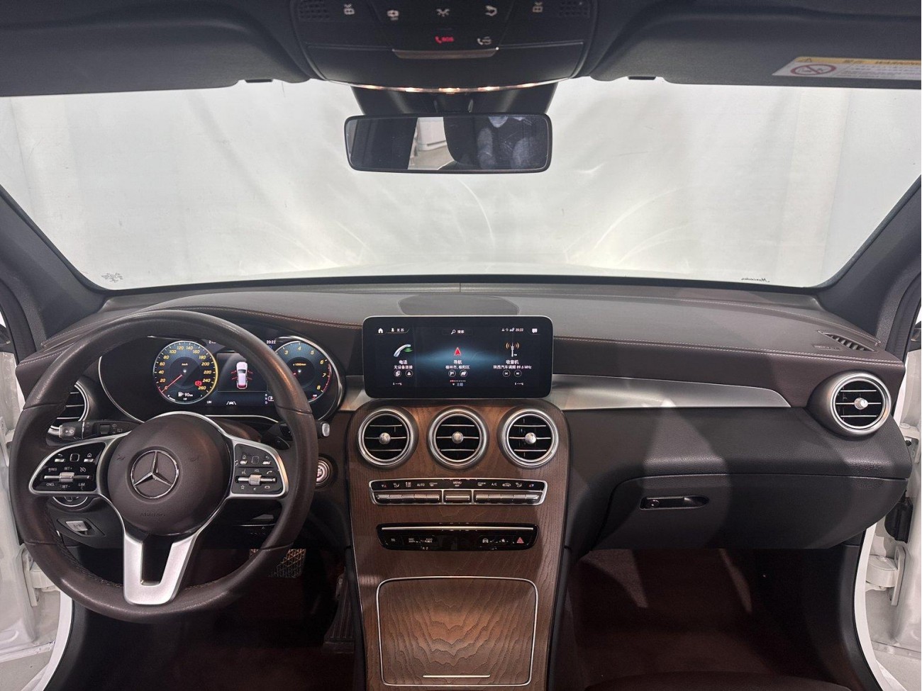 Mercedes-Benz GLC 300 L 2023