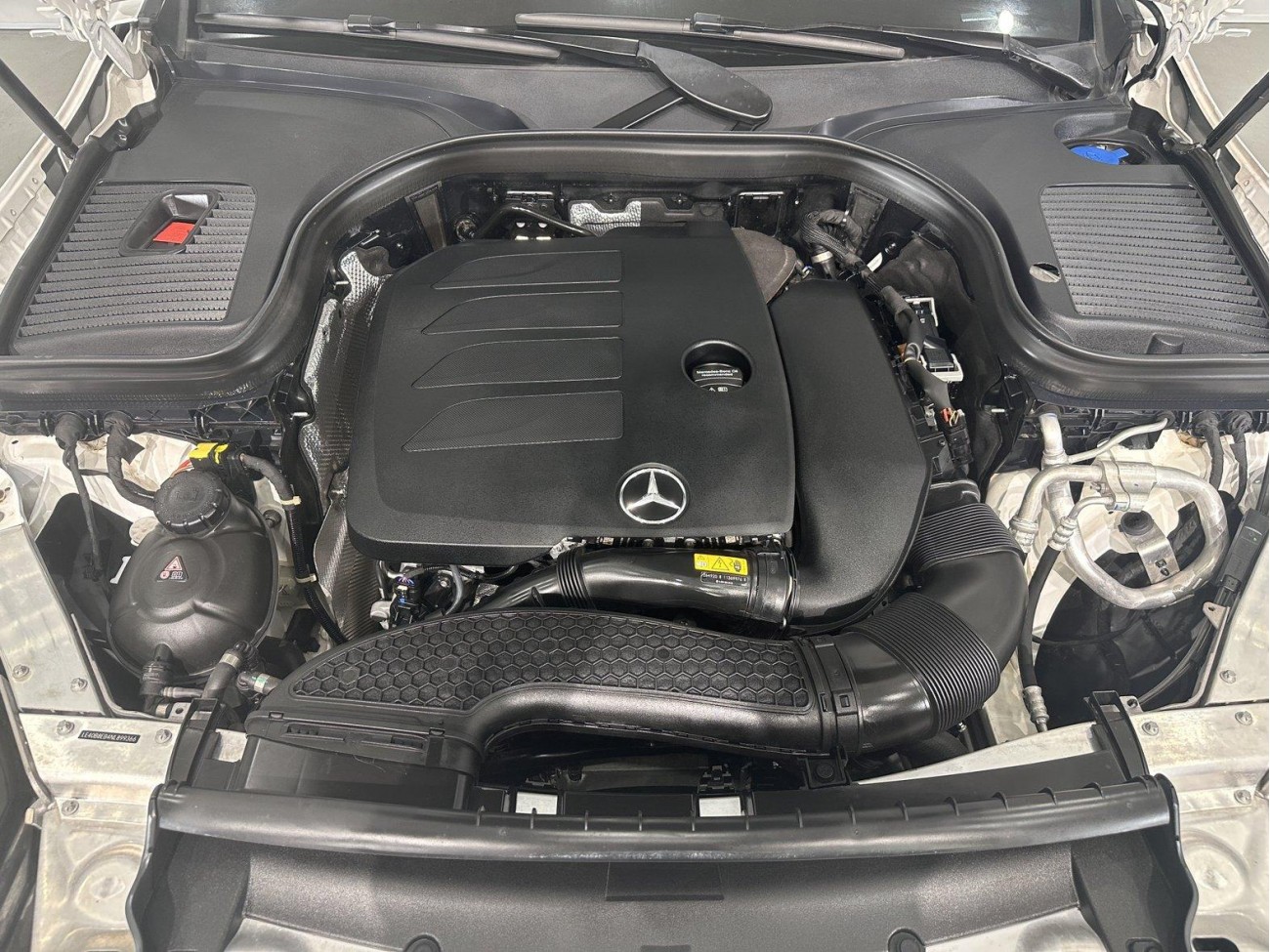 Mercedes-Benz GLC 300 L 2023