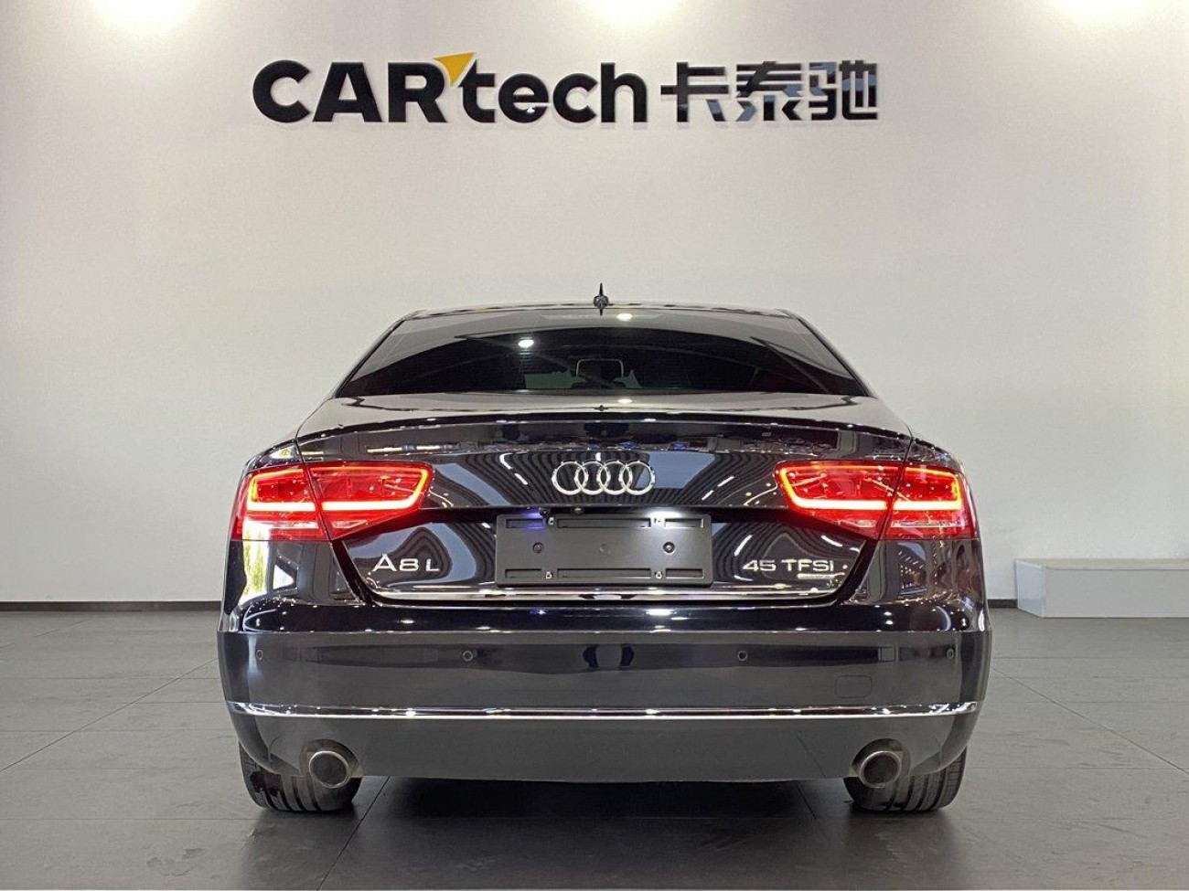 Audi A8L 45 TFSI 2012