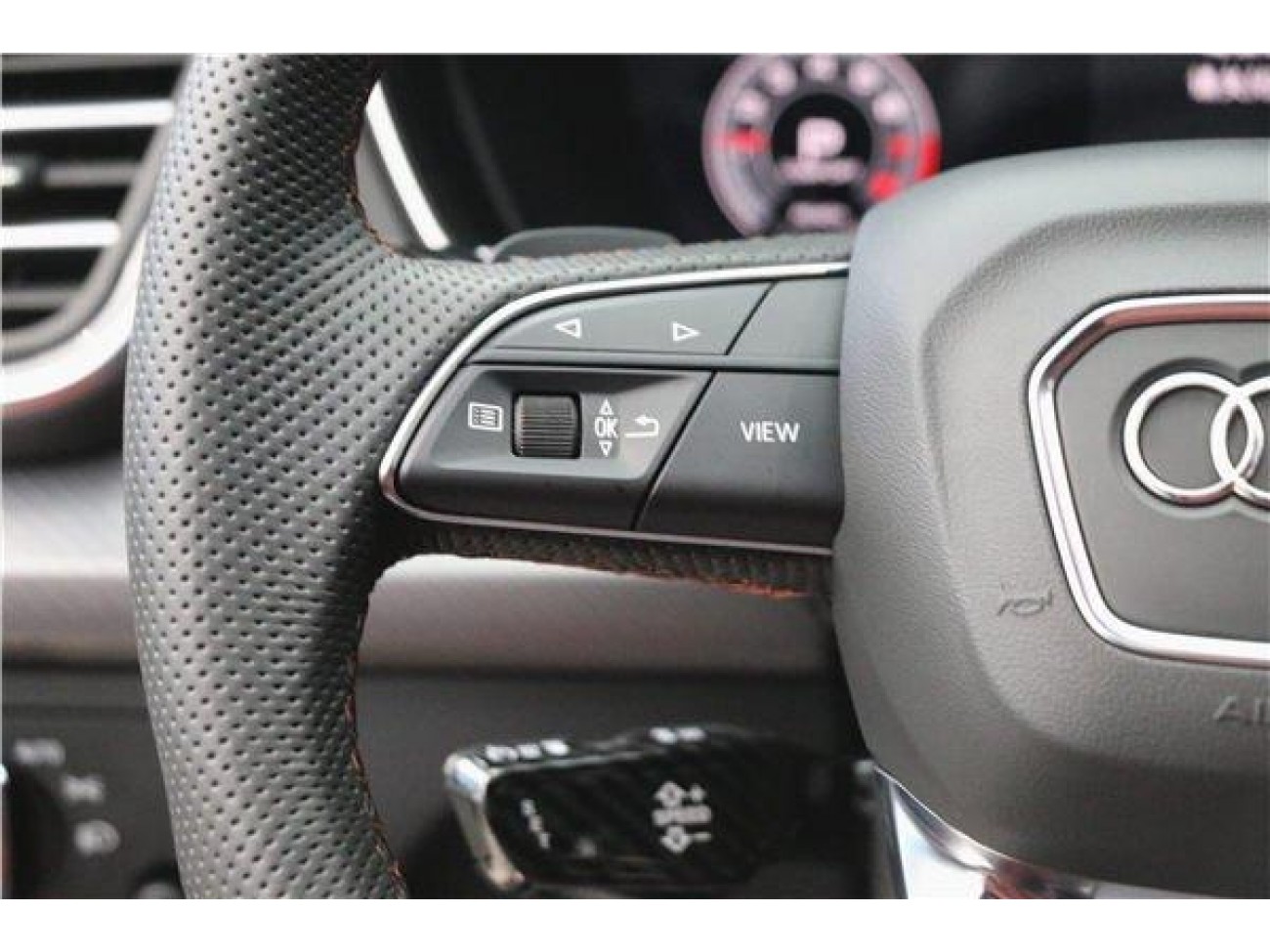 Audi Q5L 45 TFSI 2024