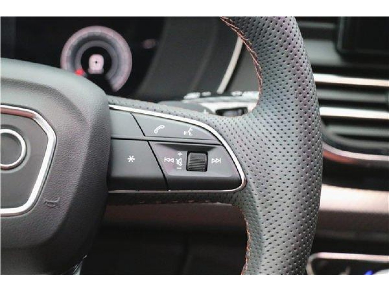 Audi Q5L 45 TFSI 2024