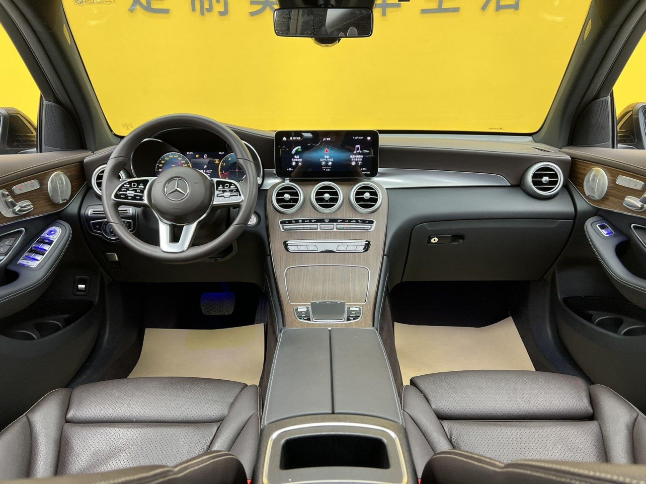 Mercedes-Benz GLC 300 L 2021