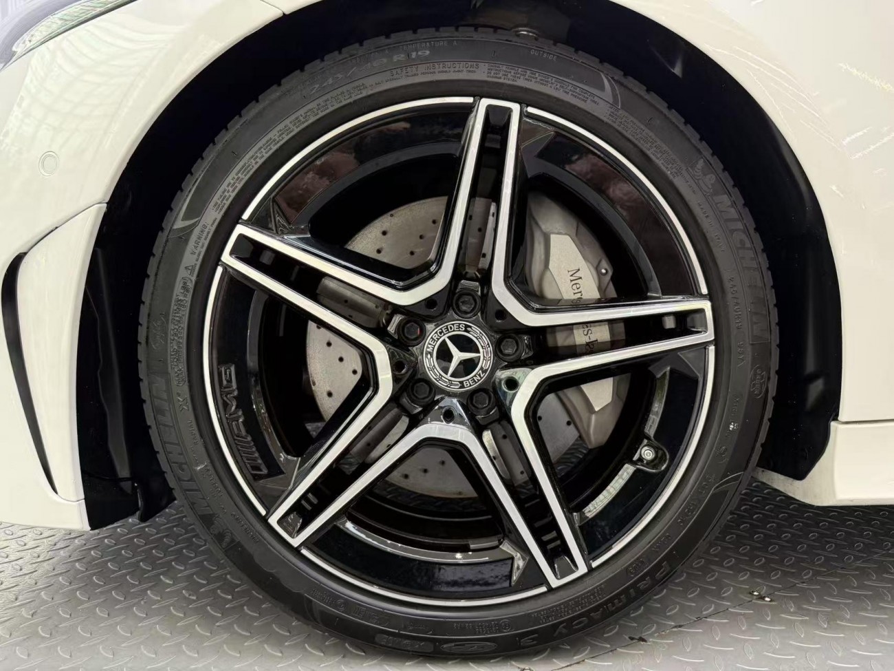 Mercedes-Benz CLS 300 2024