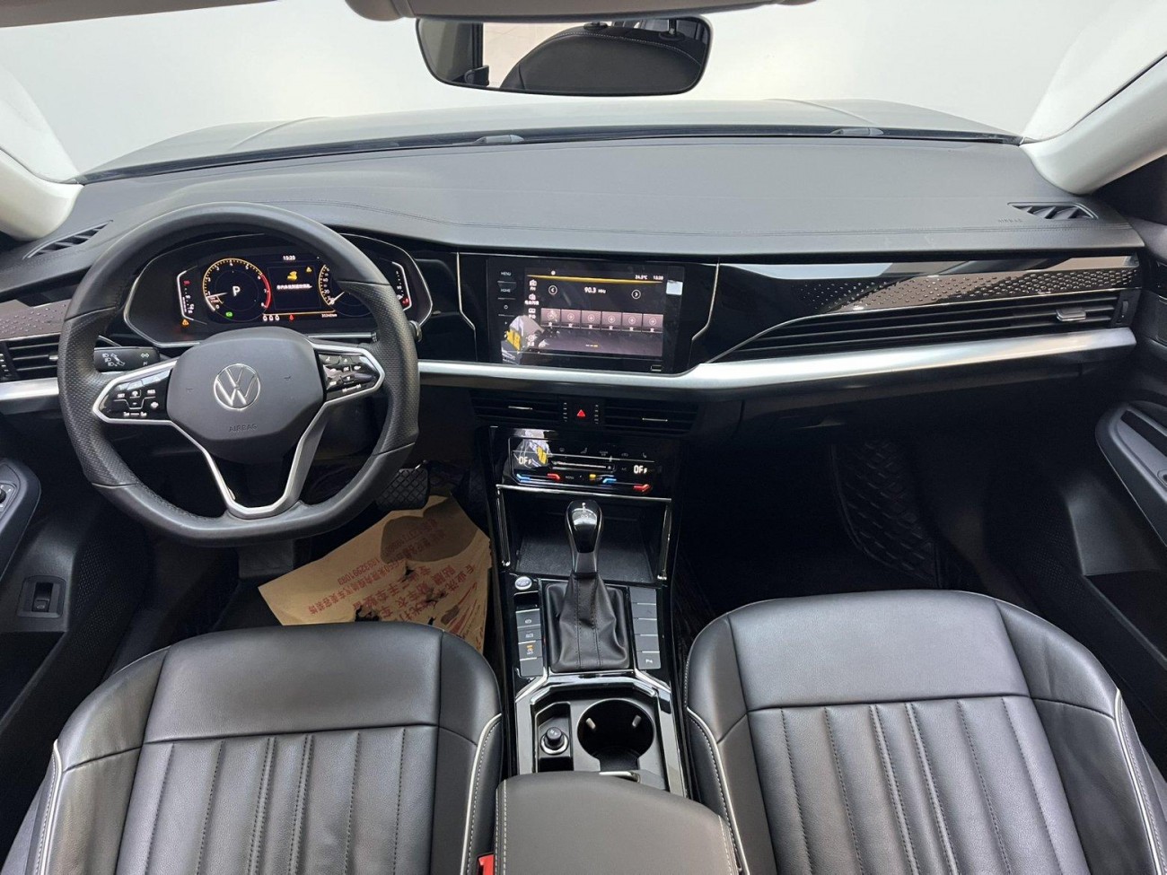 Volkswagen Passat 2023