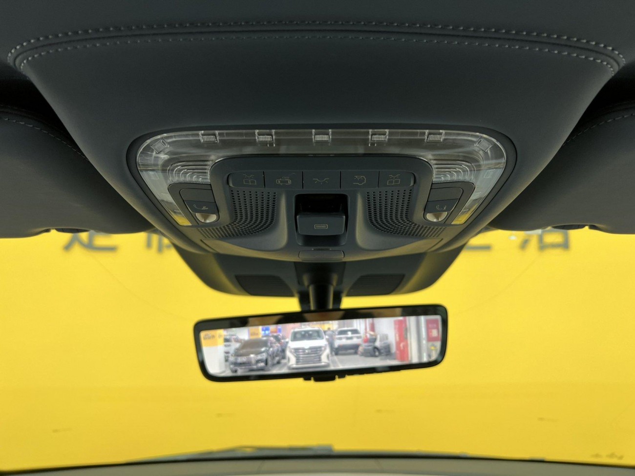 Mercedes-Benz V 2022