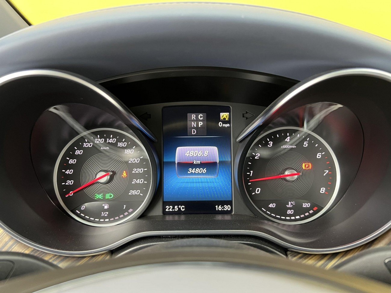 Mercedes-Benz V 2022