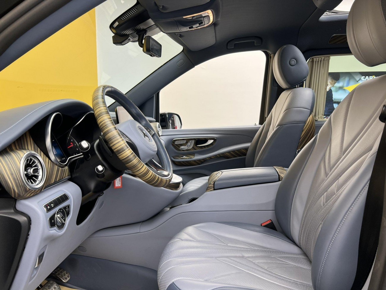 Mercedes-Benz V 2022