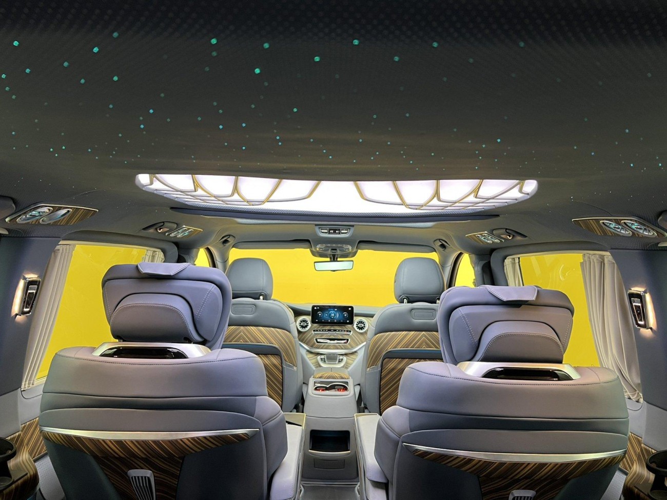 Mercedes-Benz V 2022