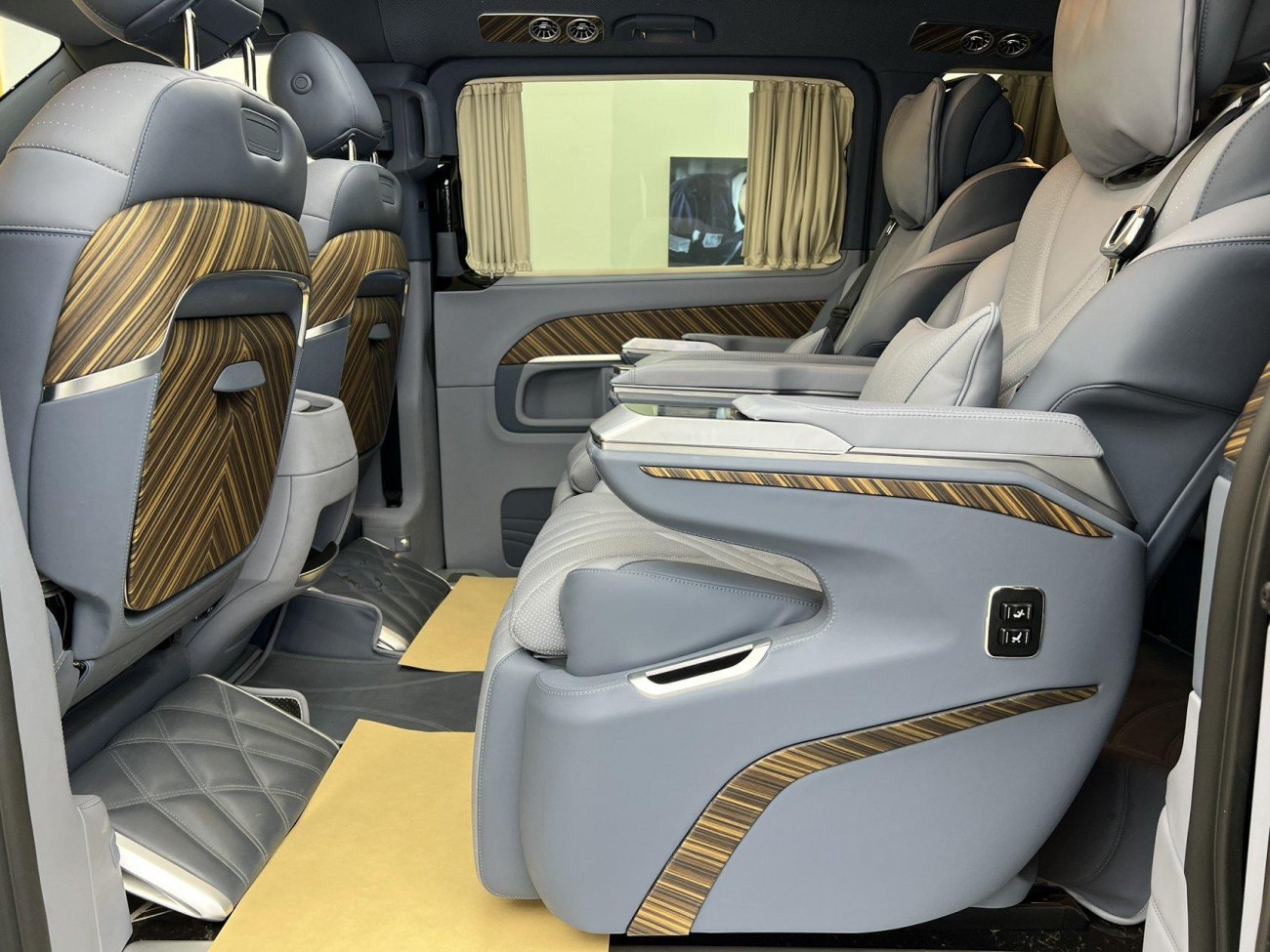Mercedes-Benz V 2022