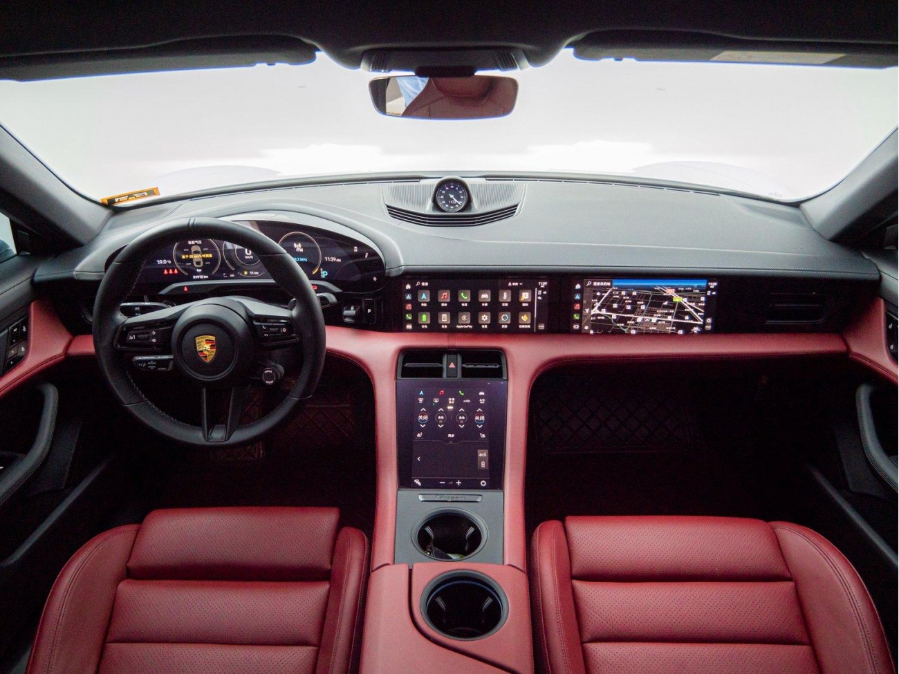 Porsche Taycan 2021