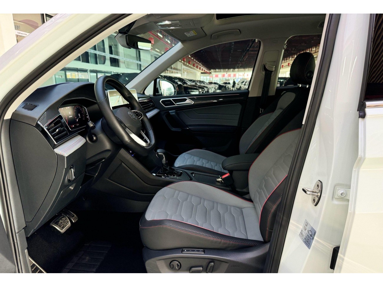Volkswagen Tiguan L 2023