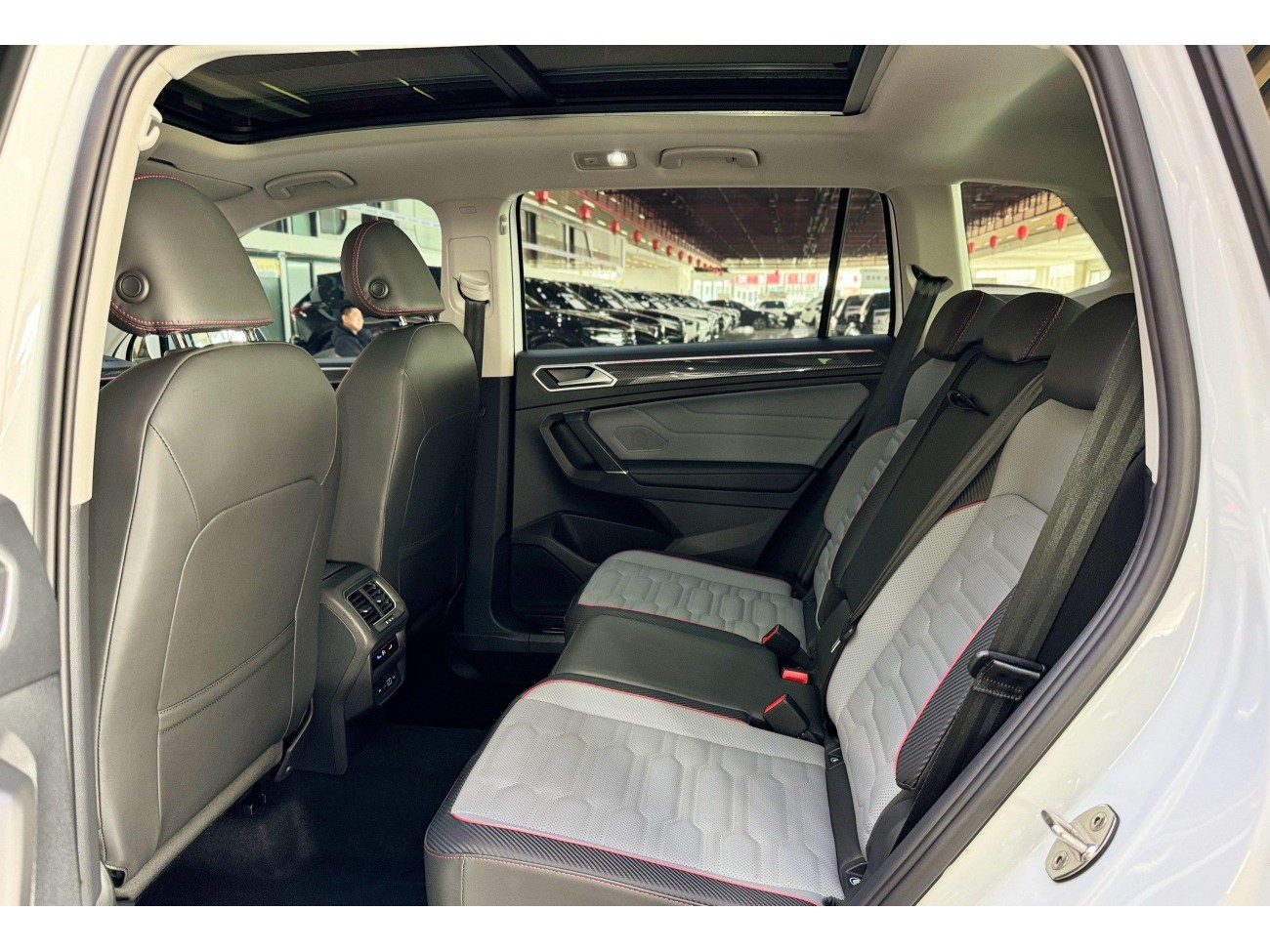 Volkswagen Tiguan L 2023