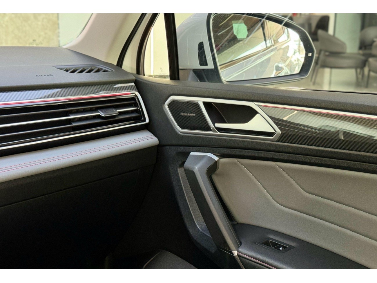 Volkswagen Tiguan L 2023