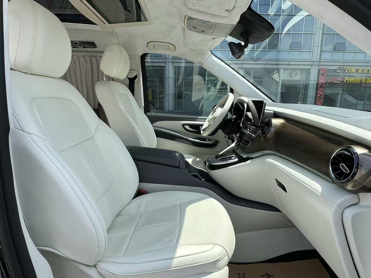 Mercedes-Benz V 2022