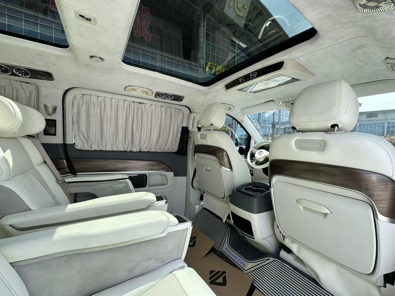 Mercedes-Benz V 2022