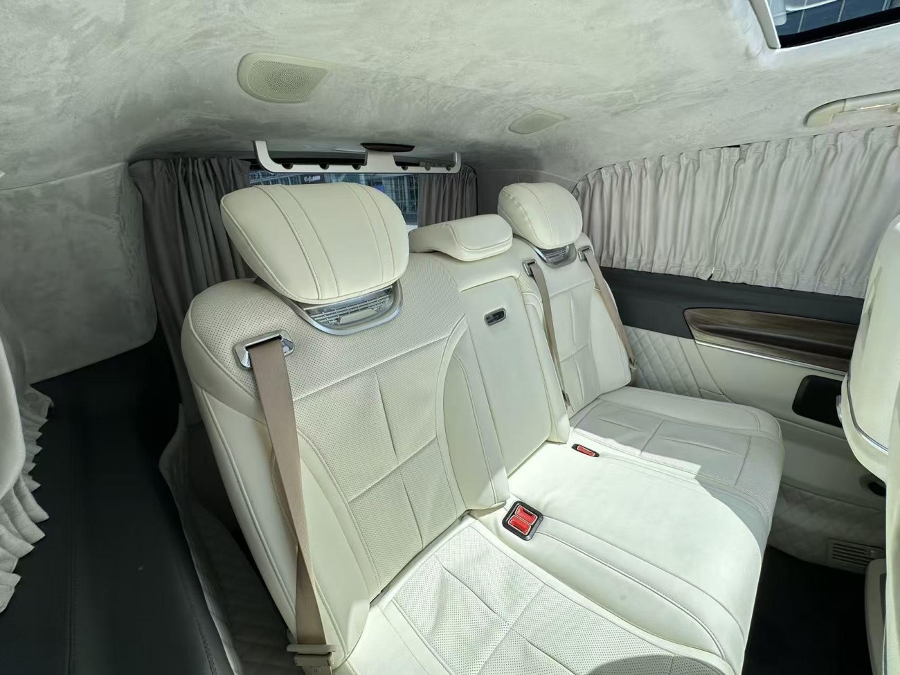 Mercedes-Benz V 2022