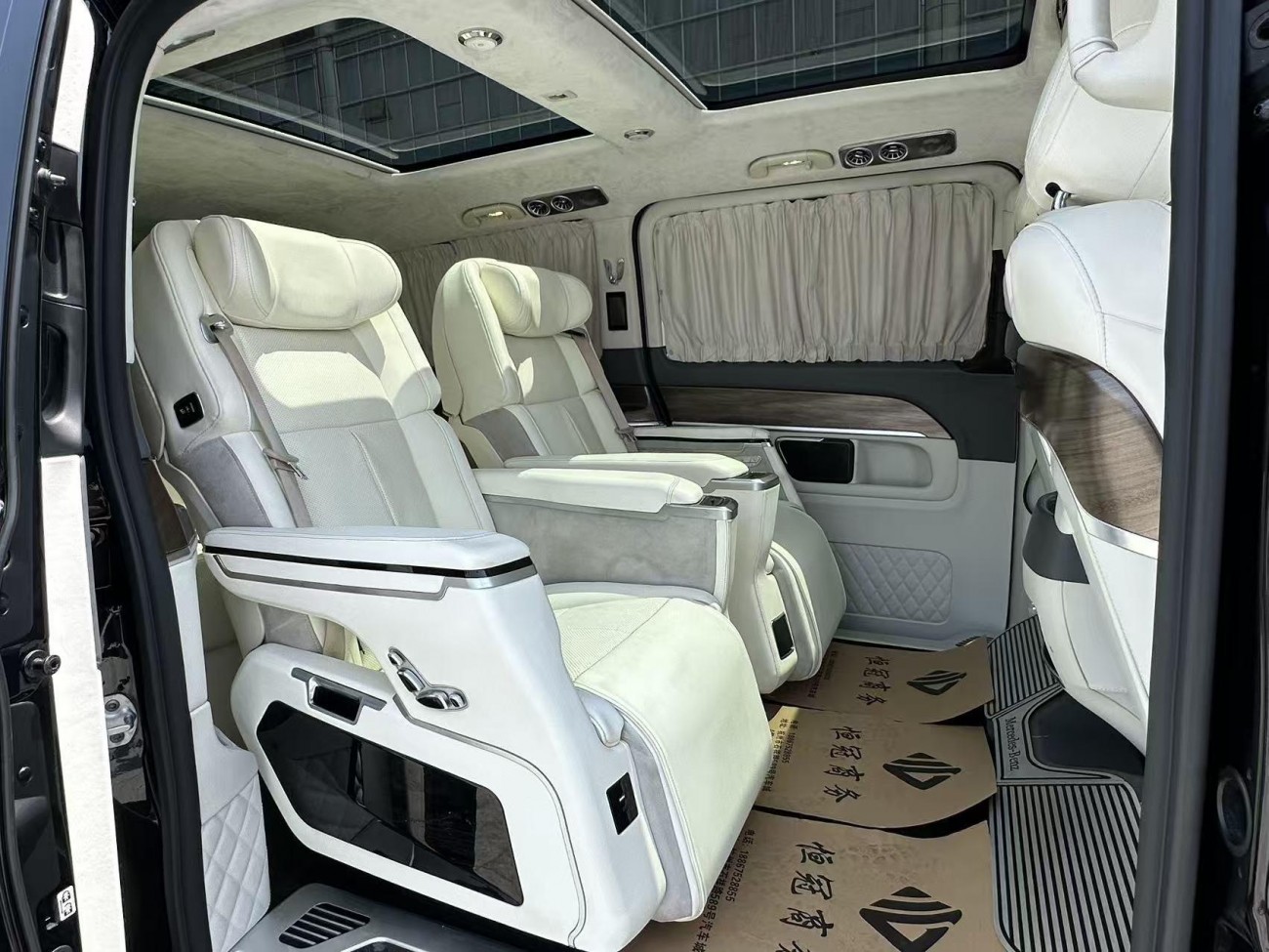 Mercedes-Benz V 2022