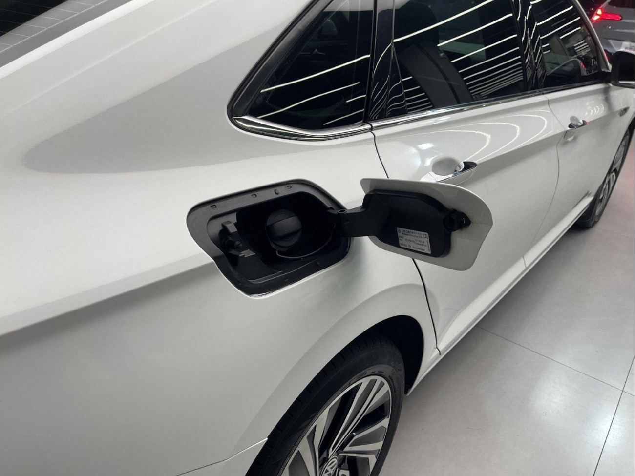 Volkswagen Sagitar 2021