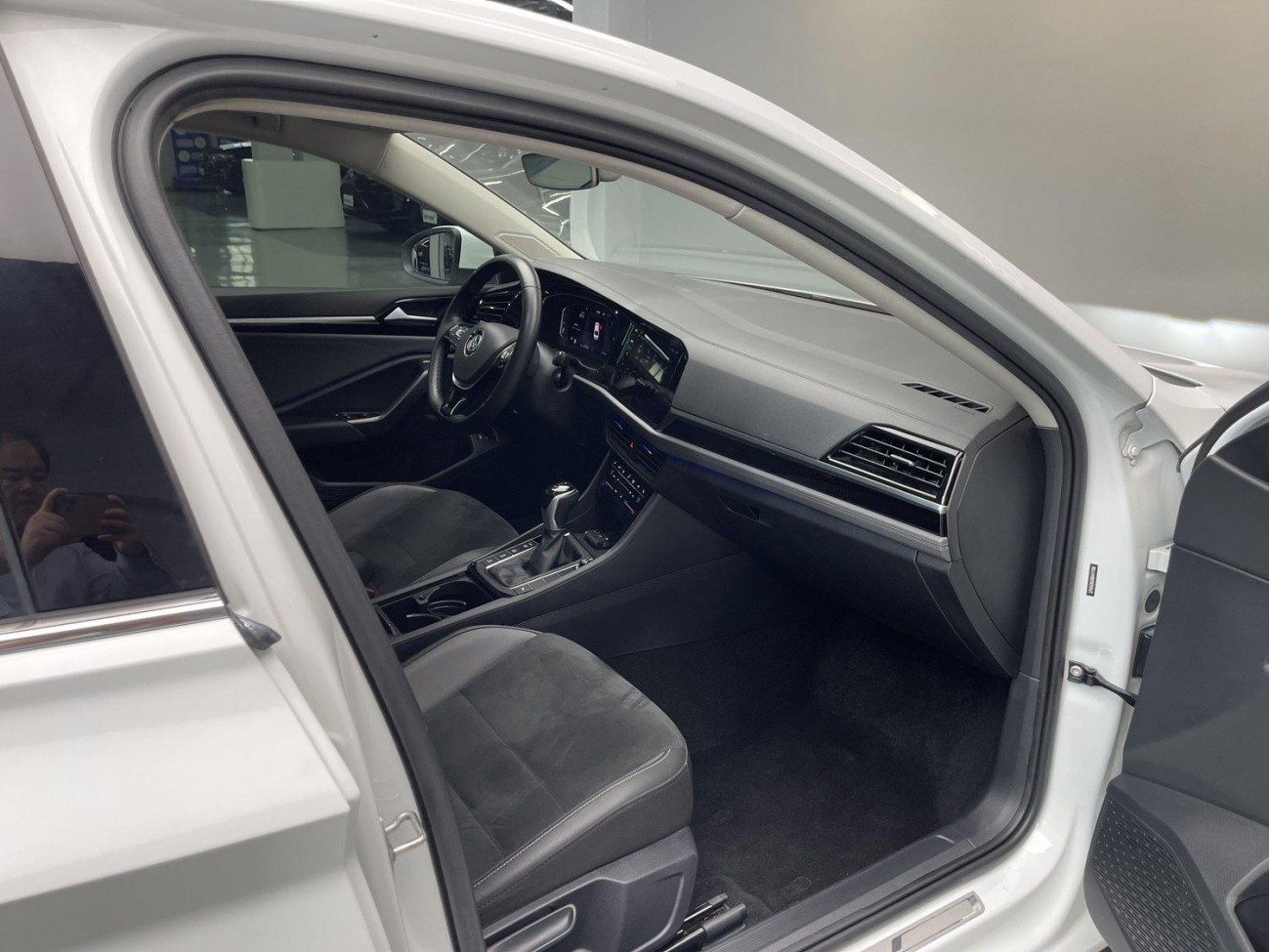Volkswagen Sagitar 2021
