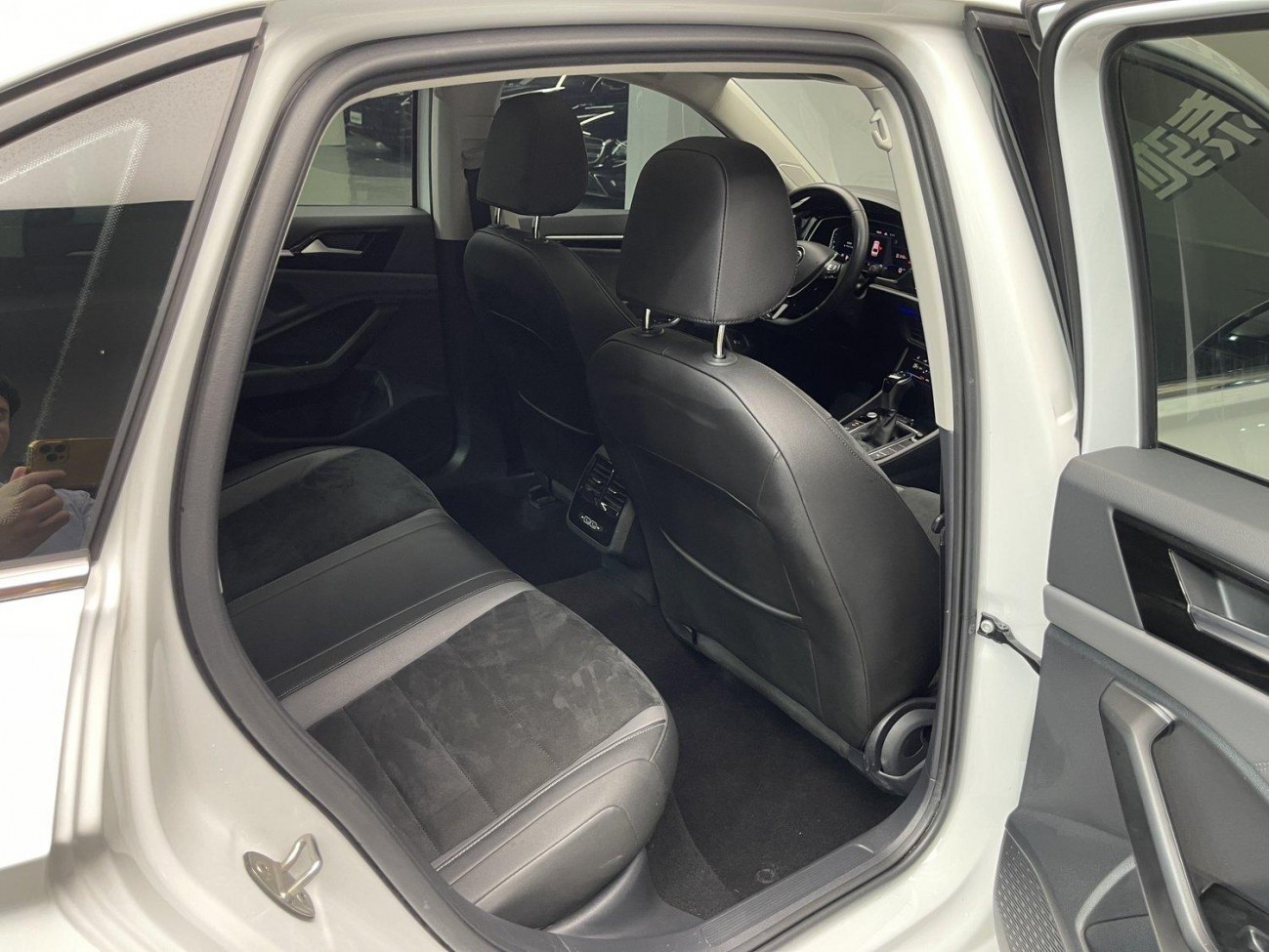 Volkswagen Sagitar 2021