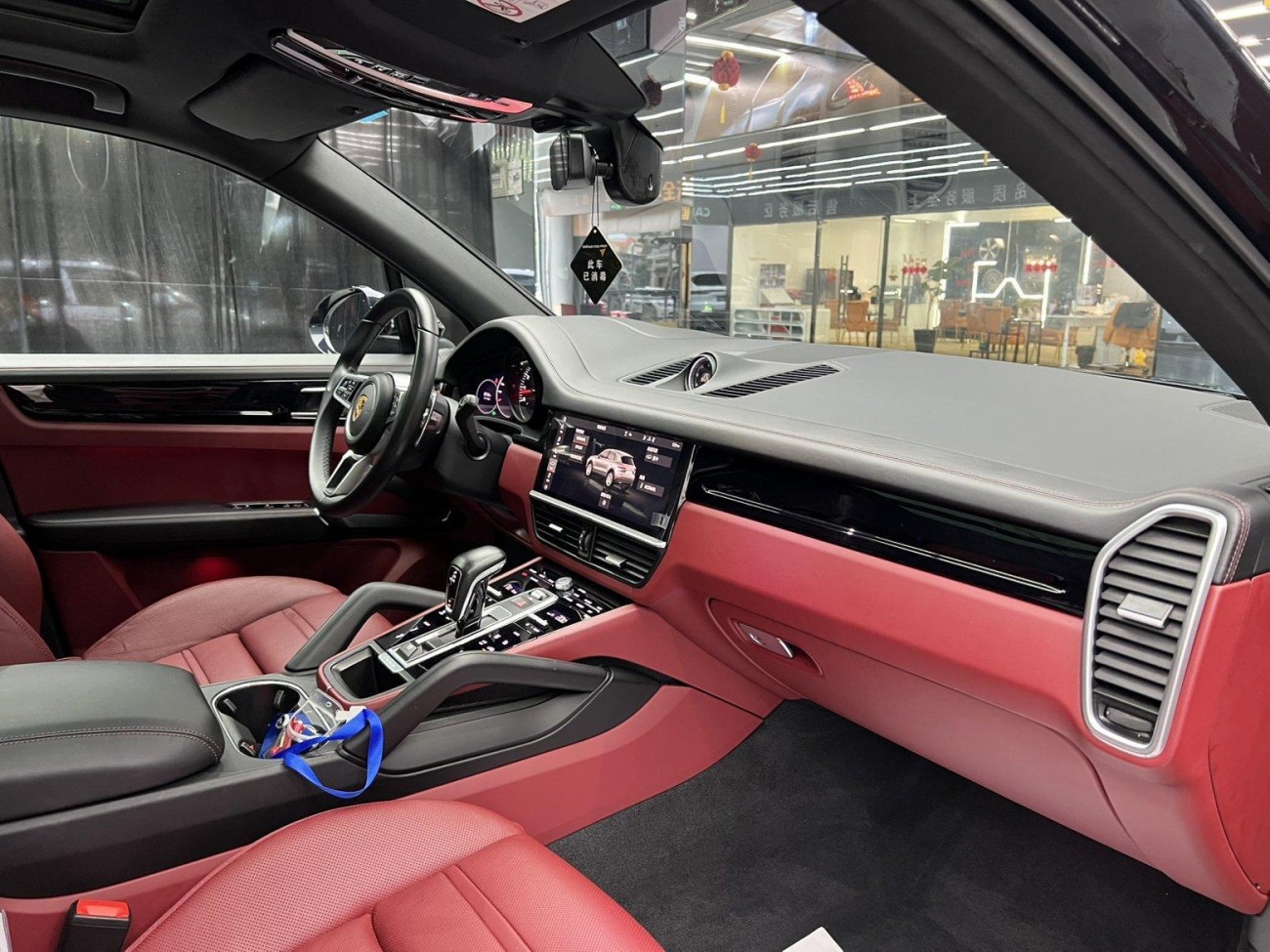 Porsche Cayenne 2022