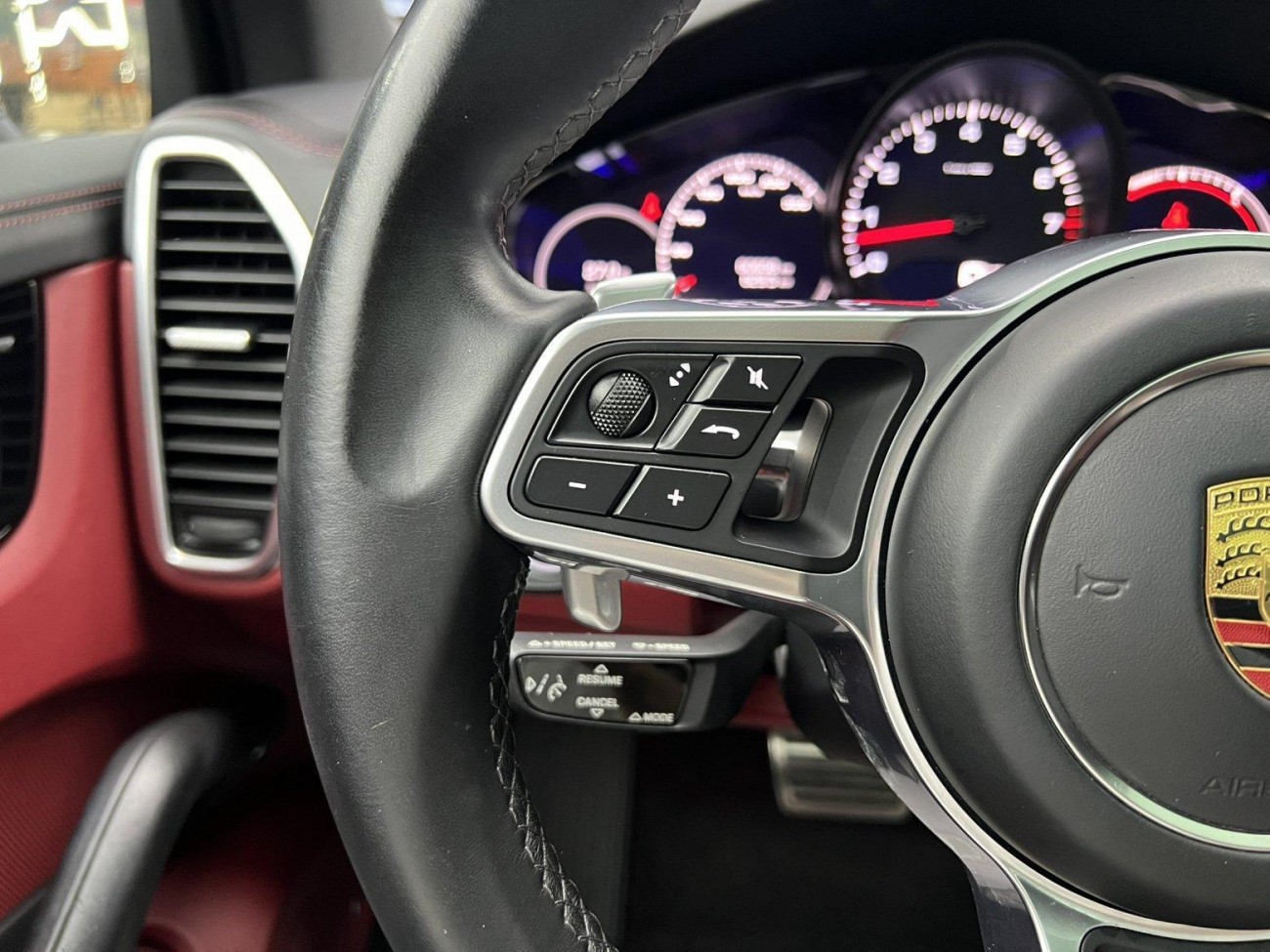Porsche Cayenne 2022