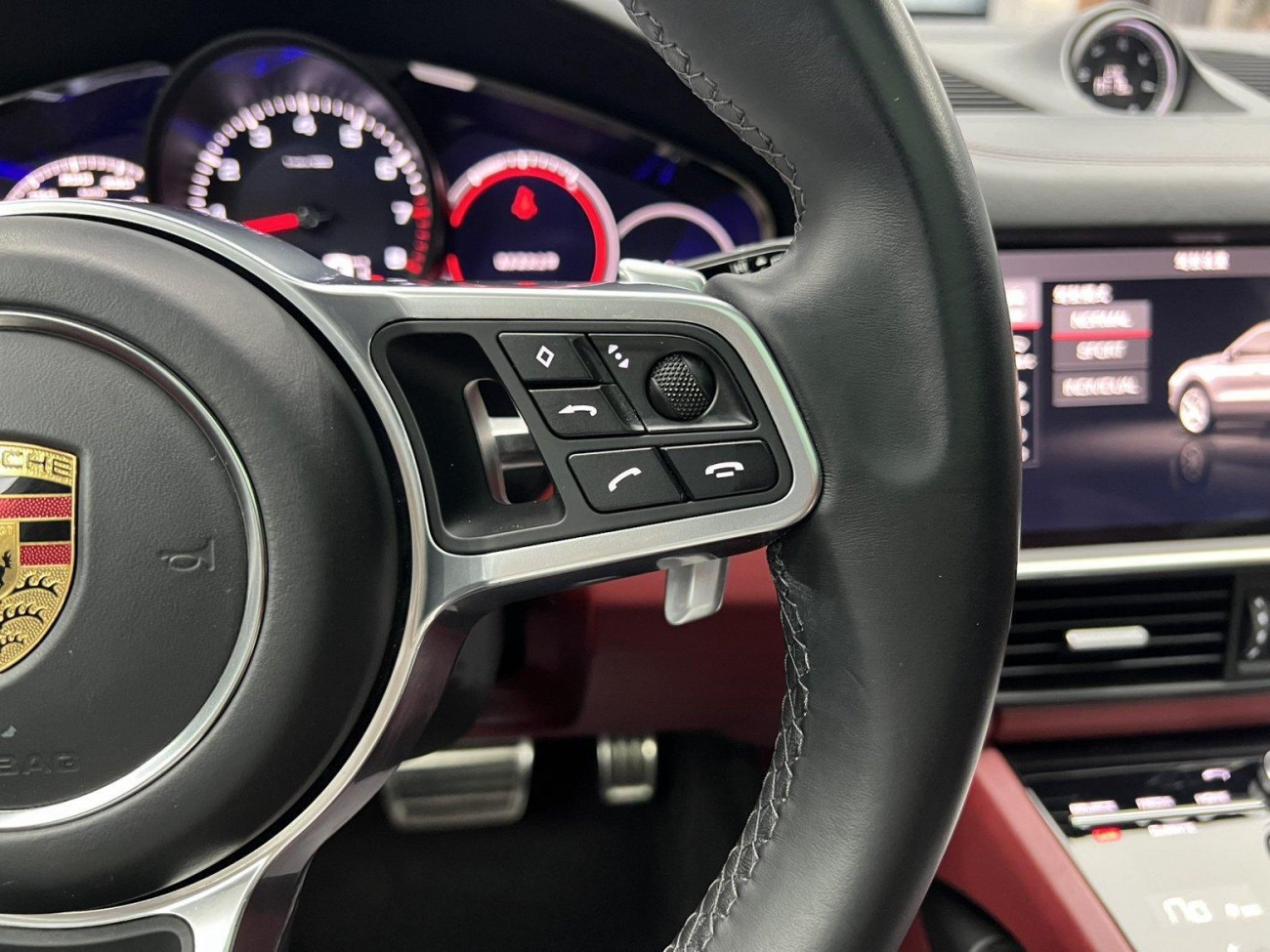 Porsche Cayenne 2022
