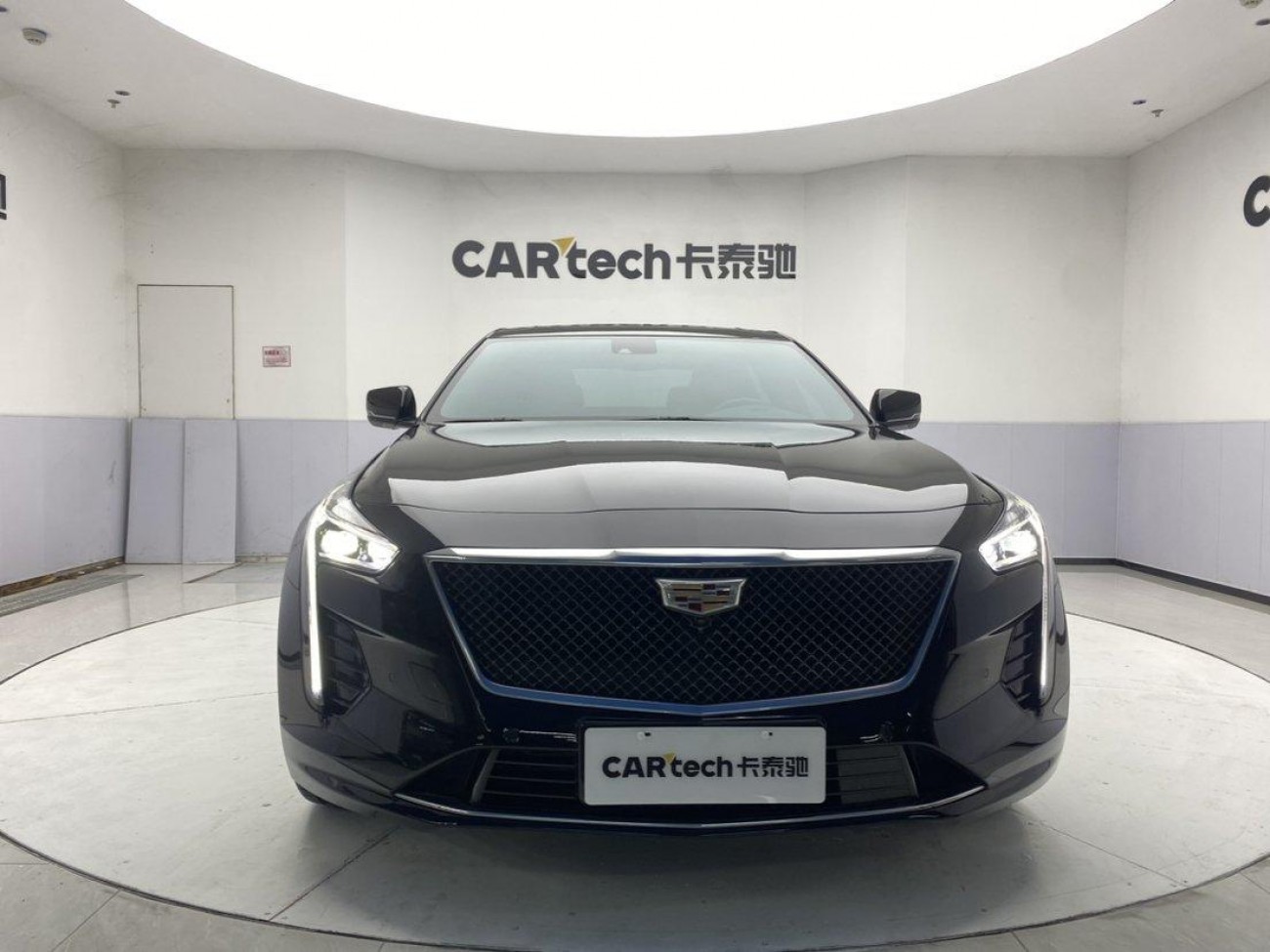 Cadillac CT6 2023