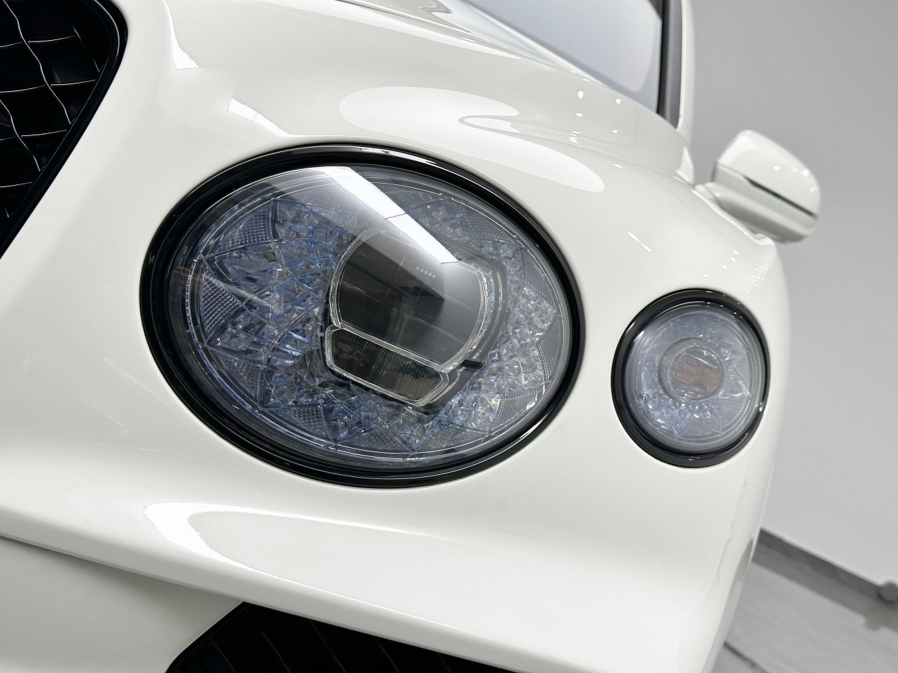 Bentley PHEV 2022