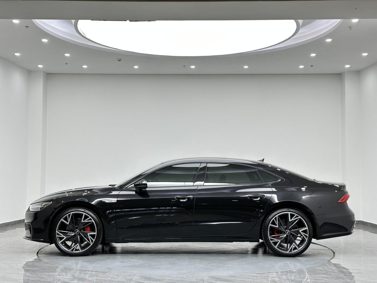 Audi A7L 45 TFSI 2025