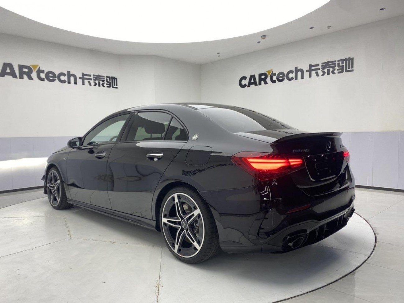 Mercedes-Benz A 35 L 2026