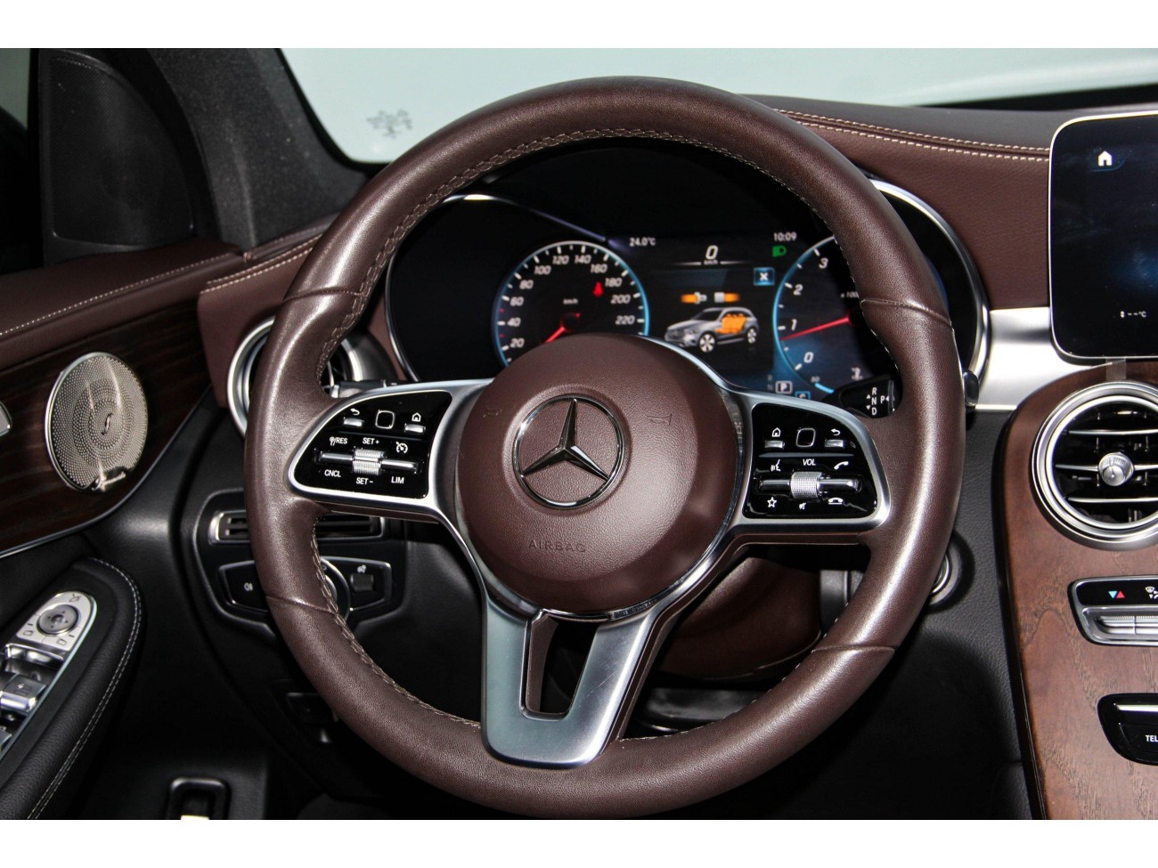 Mercedes-Benz GLC 300 L 2021