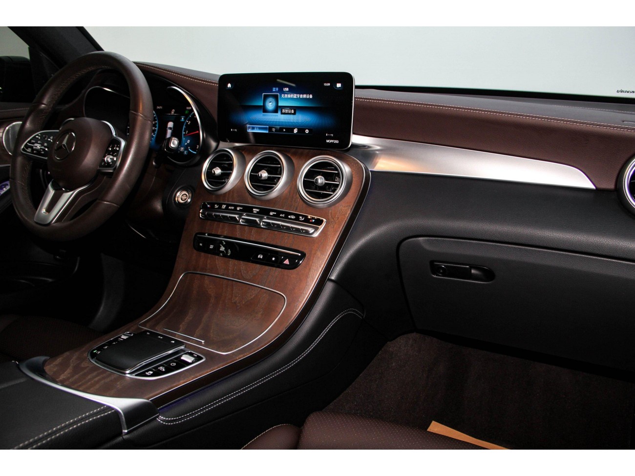 Mercedes-Benz GLC 300 L 2021