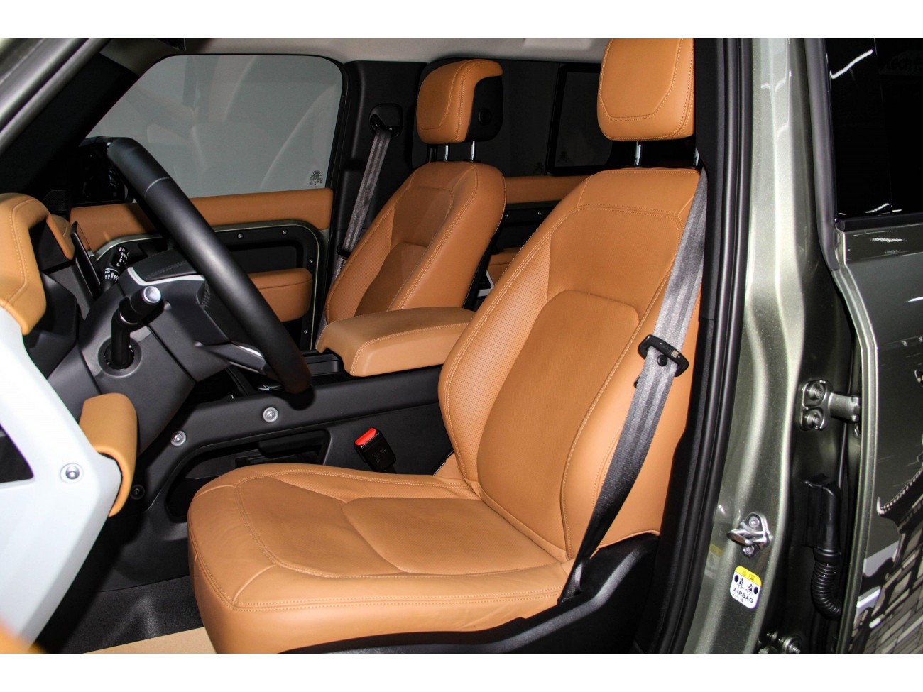 Land Rover Defender 2023