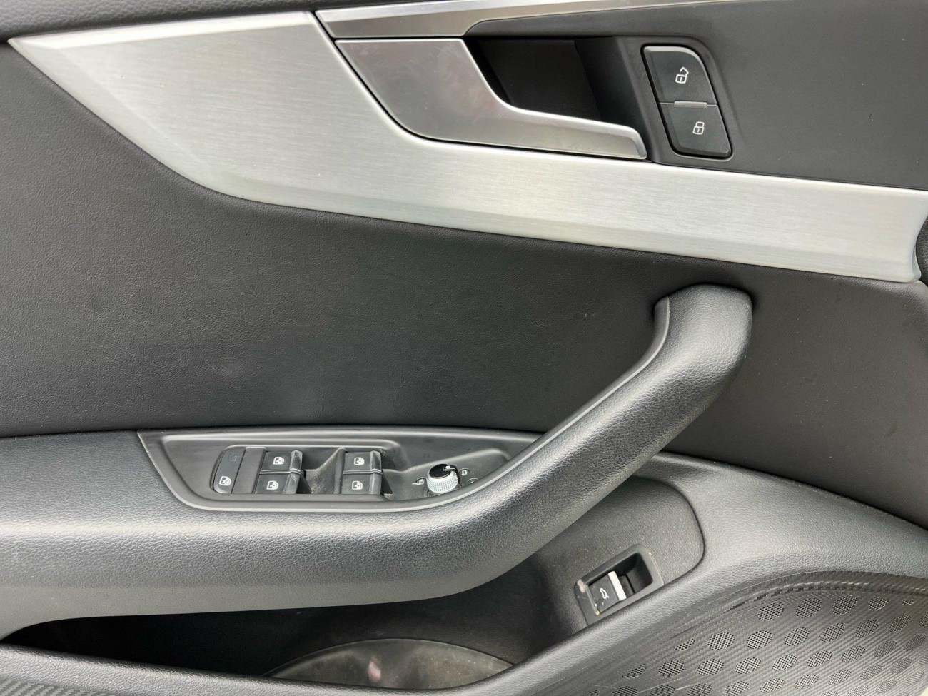 Audi A4L 45 TFSI 2017