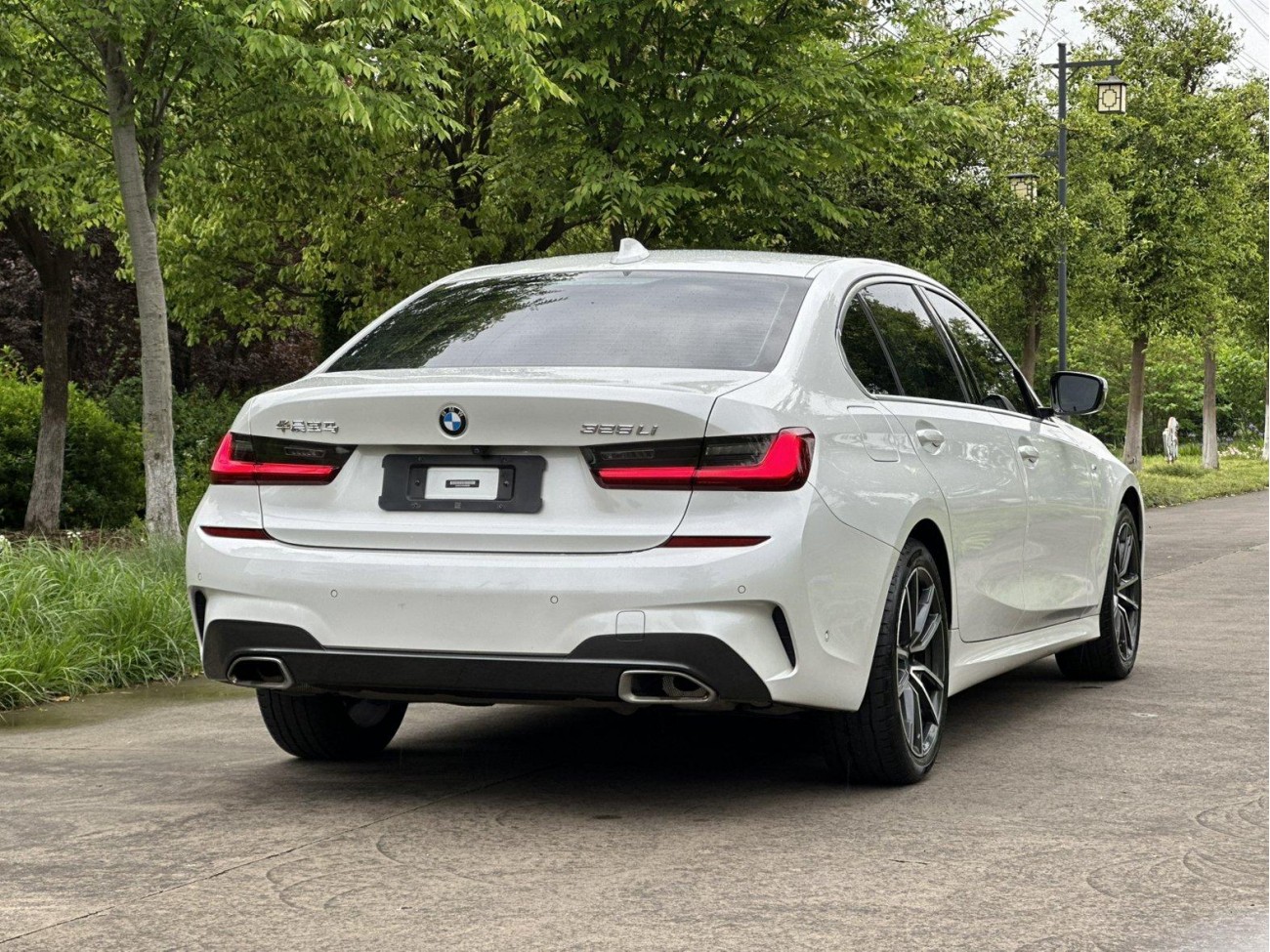 BMW 325Li 2022