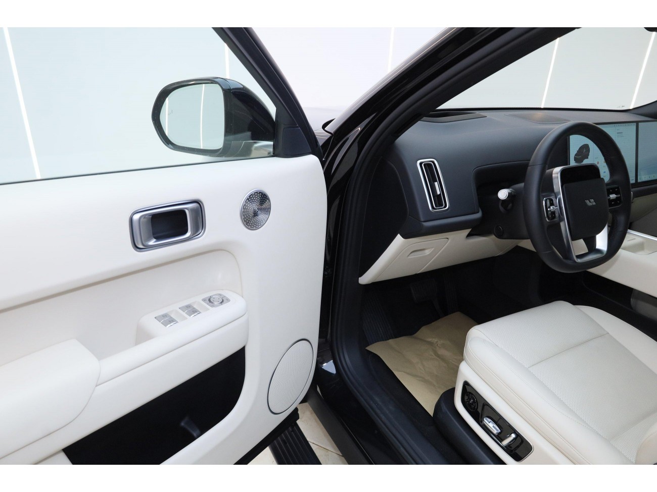 Li Auto L9 2025
