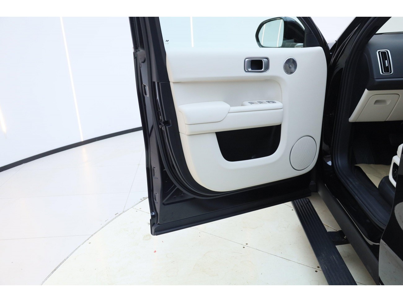 Li Auto L9 2025