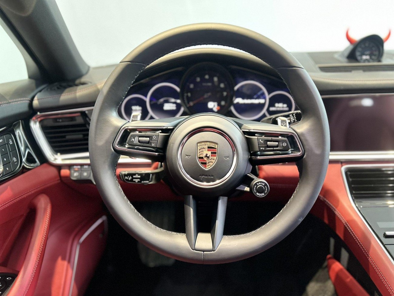 Porsche Panamera 2024