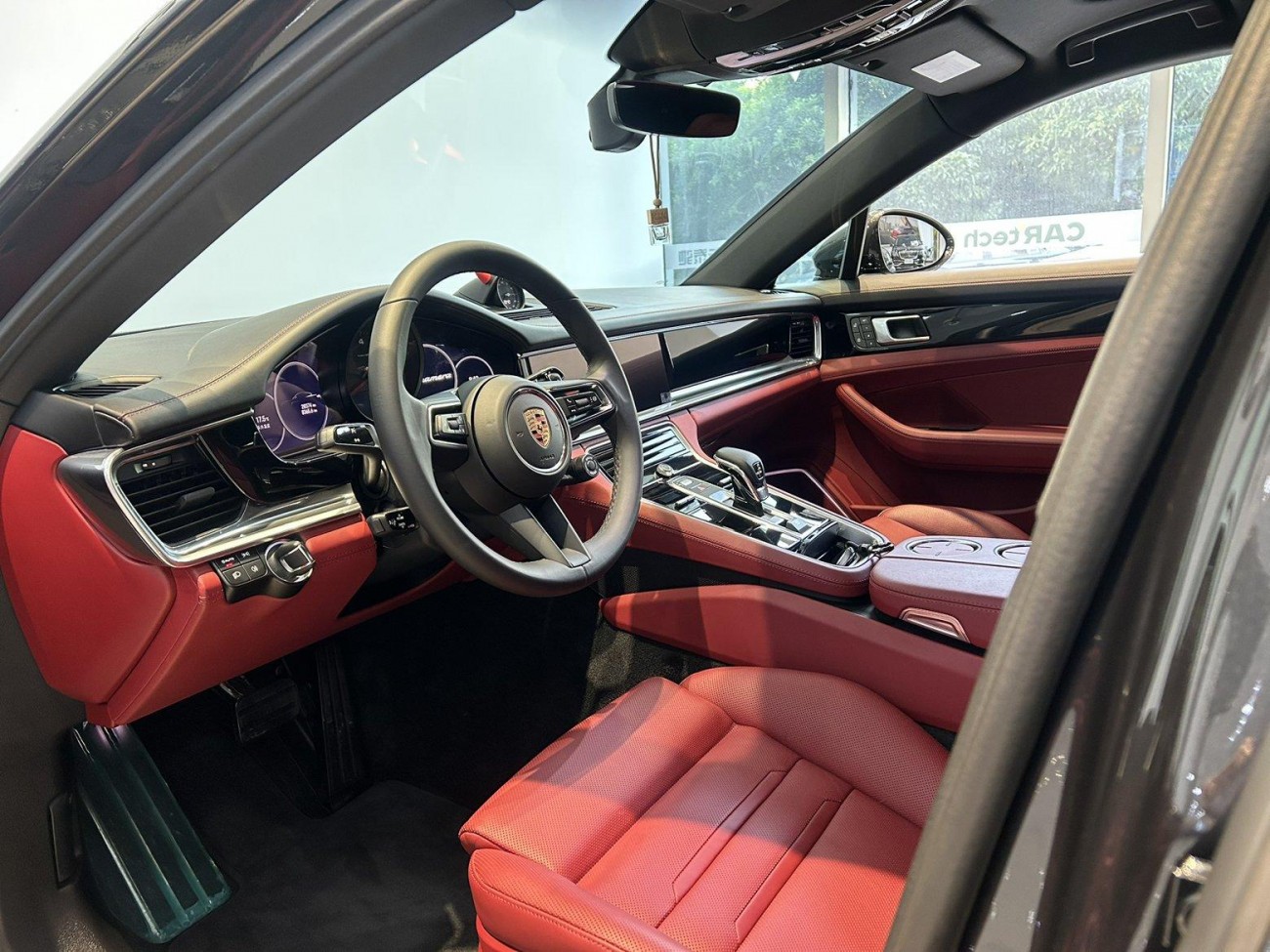 Porsche Panamera 2024