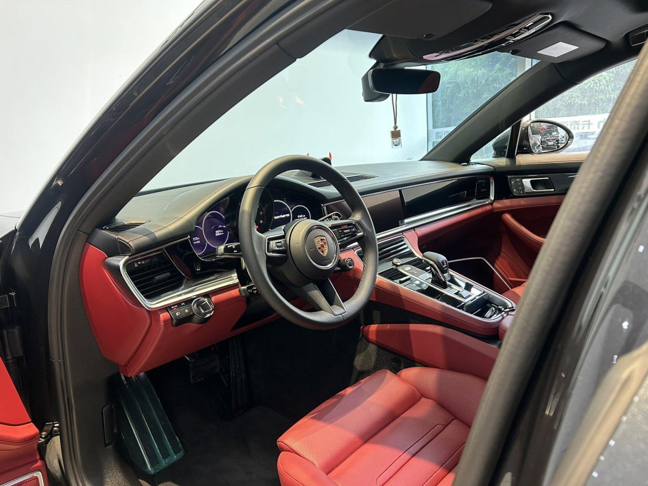 Porsche Panamera 2024