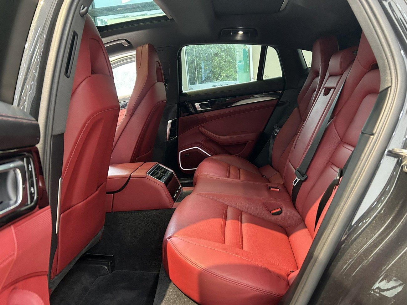 Porsche Panamera 2024