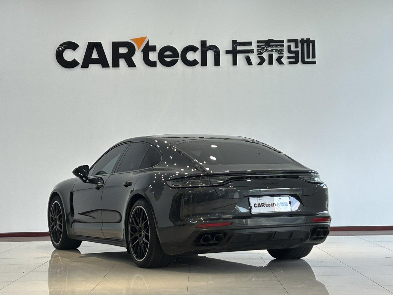 Porsche Panamera 2024