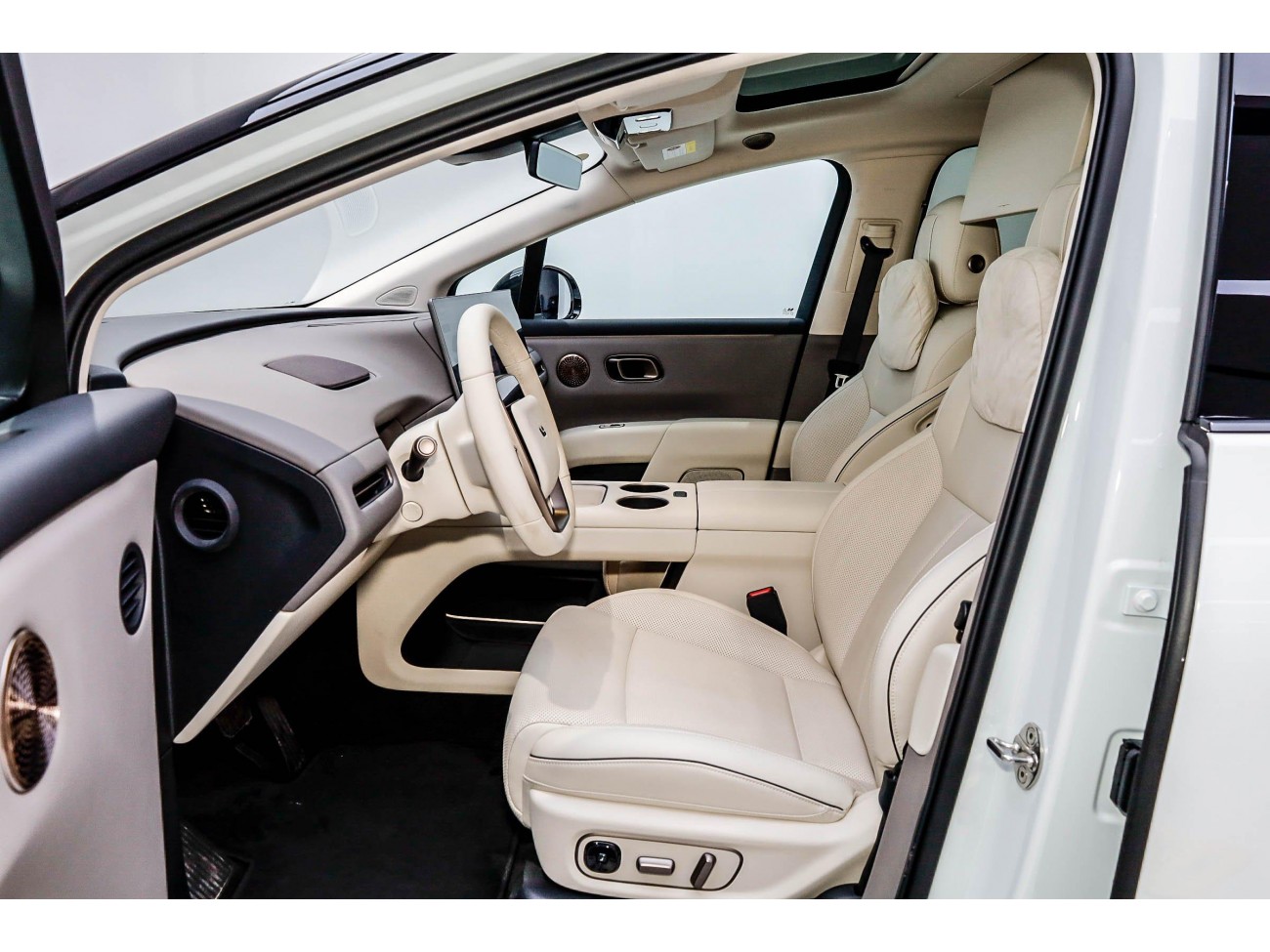 Li Auto i8 2025