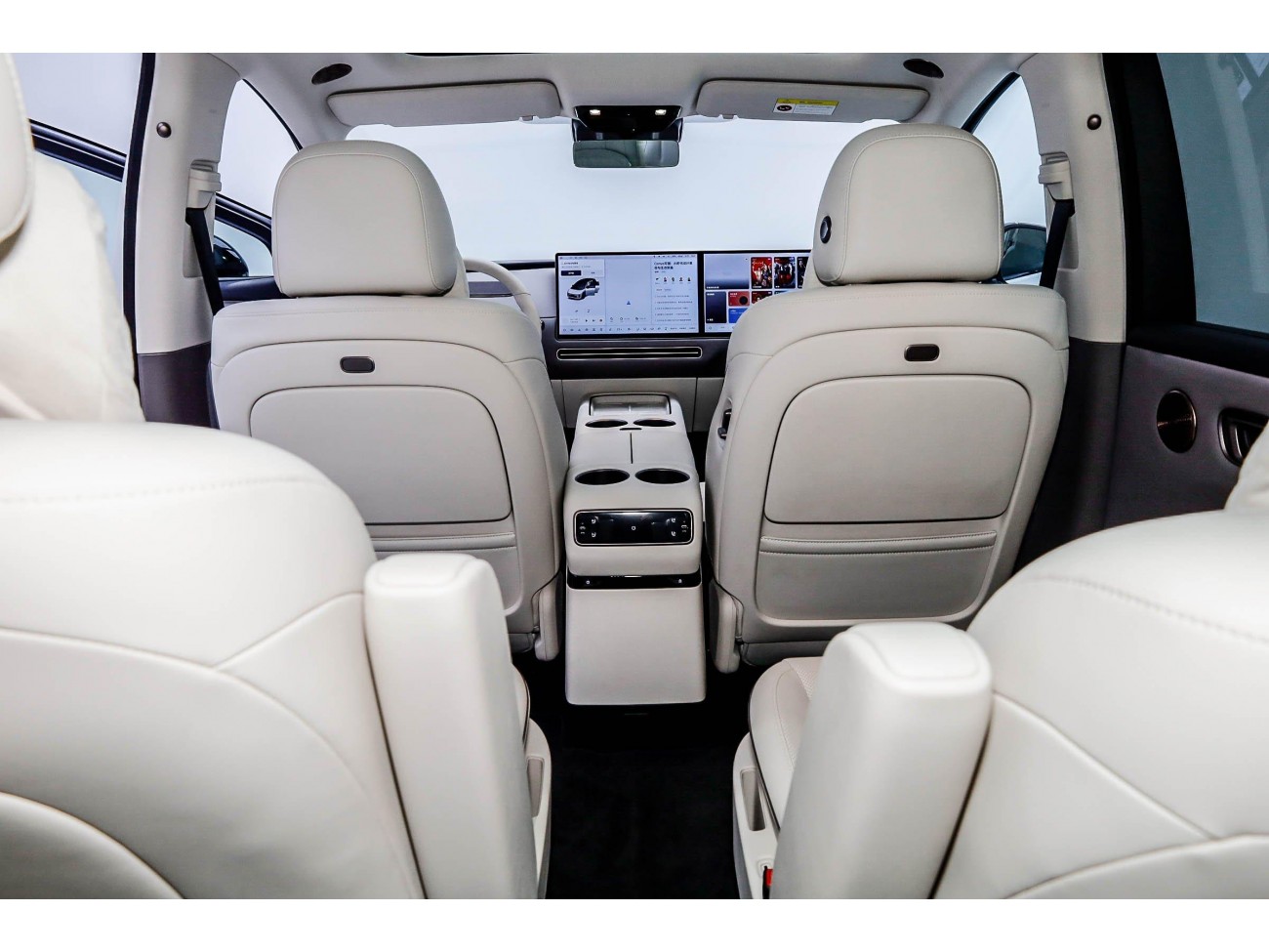 Li Auto i8 2025