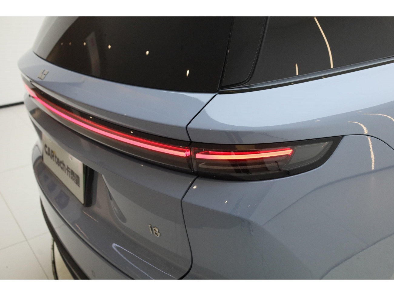 Li Auto i8 2025