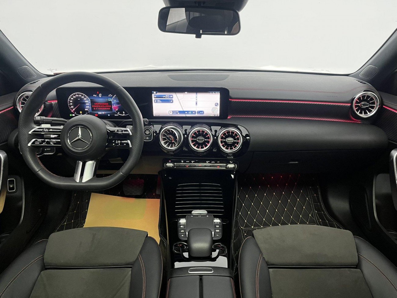 Mercedes-Benz A 200 L 2023