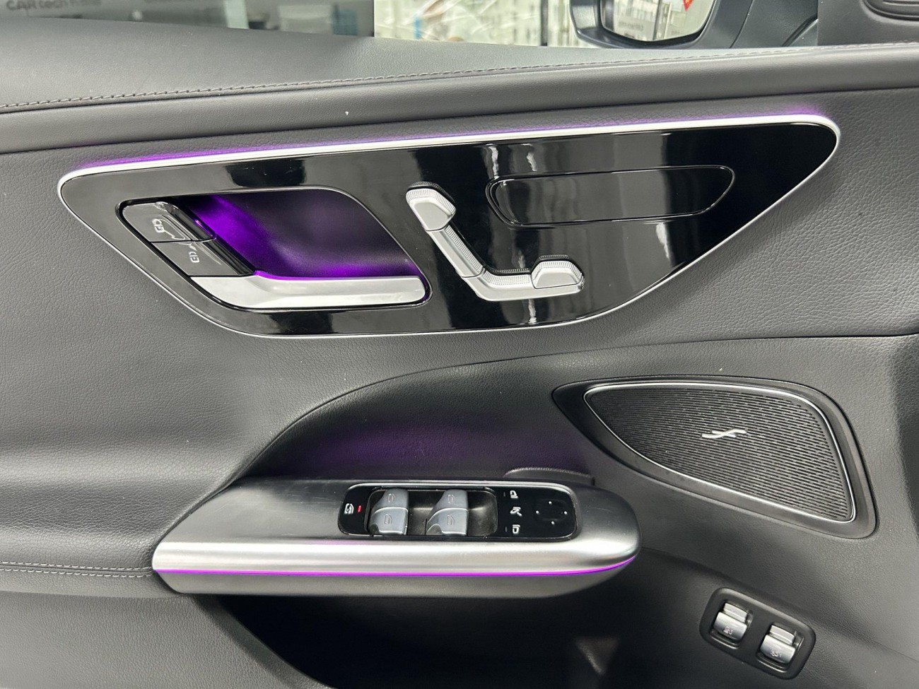 Mercedes-Benz C 350 e 2024