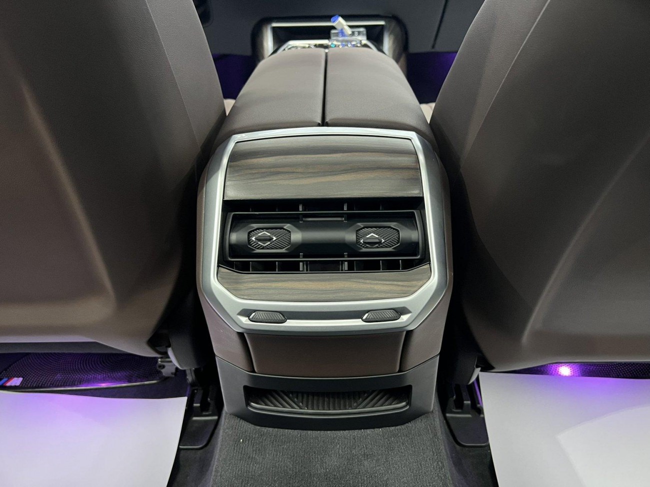 BMW 735Li 2024