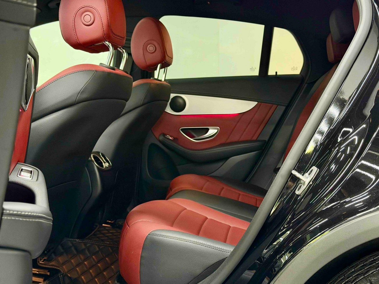 Mercedes-Benz GLC 260 4MATIC 2023
